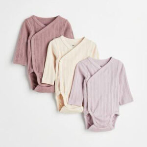 لباس بچگانه